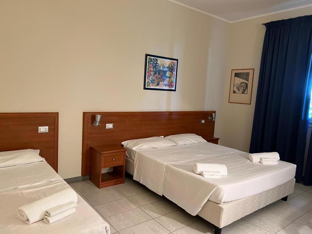 Hotel Adriatico Борго-Фоссо-Гиайя Экстерьер фото